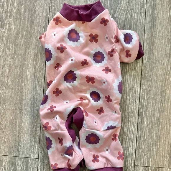 Petco used and used shirts Yorkie 5-7 pounds XS retail $220
